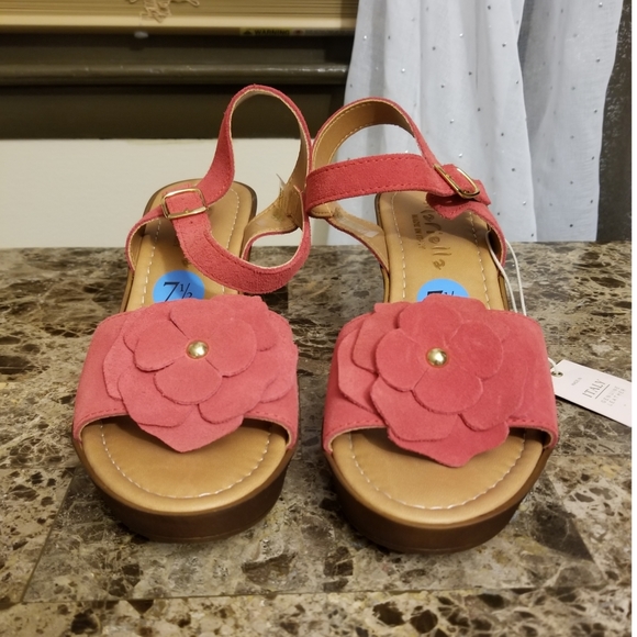 Made in Italy Suede Wedge Sandals - Picture 5 of 6